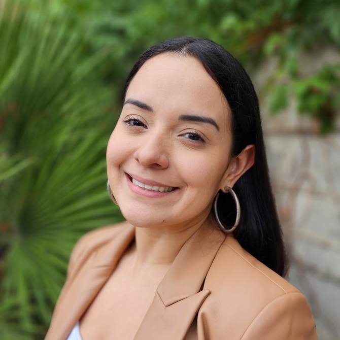 zero magenta contact